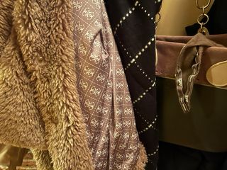 Lote Ropa Mujer. Mudanza. Armario completo.