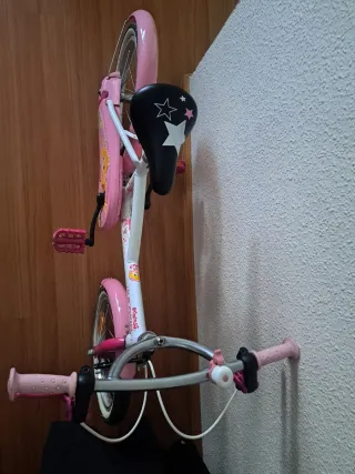 Bicicleta infantil rosa 16 con cubre cadena