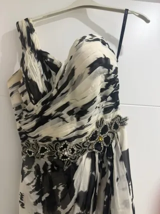Vestido estampado blanco y negro