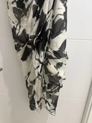 Vestido estampado blanco y negro