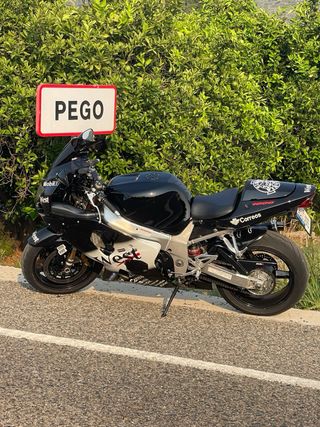 Suzuki GSXR 1000 west  k2