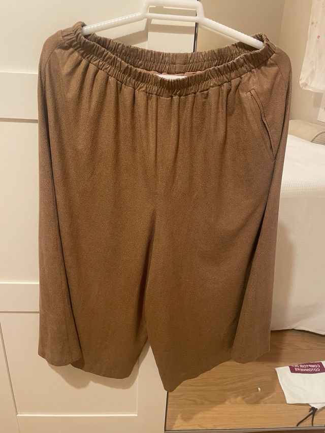 Falda pantalón beige Elisa Rivera t 44.Modificado