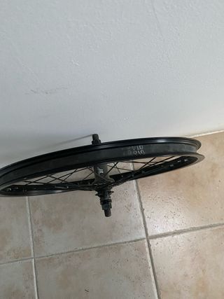 Llanta BMX Joytech Negra Diámetro 42 cm.