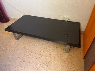 Mesa de centro cristal negro y patas metal