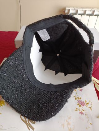 Gorra negra jaspeada ajustable nueva