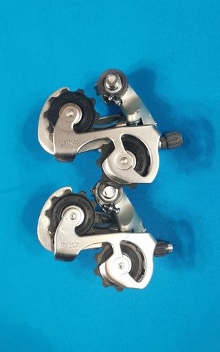 2 Cambios Shimano 105 8v RD-1056