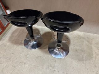 2 Sillas Barra Giratorias Negras