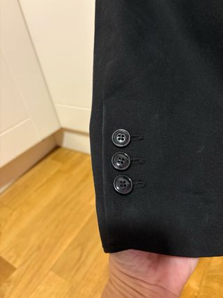 Americana Mango color negro Talla XXL / 44 / 16 c