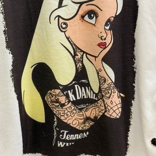 Talla S - Camiseta de tirantes Alicia tatuada