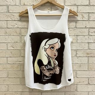 Talla S - Camiseta de tirantes Alicia tatuada