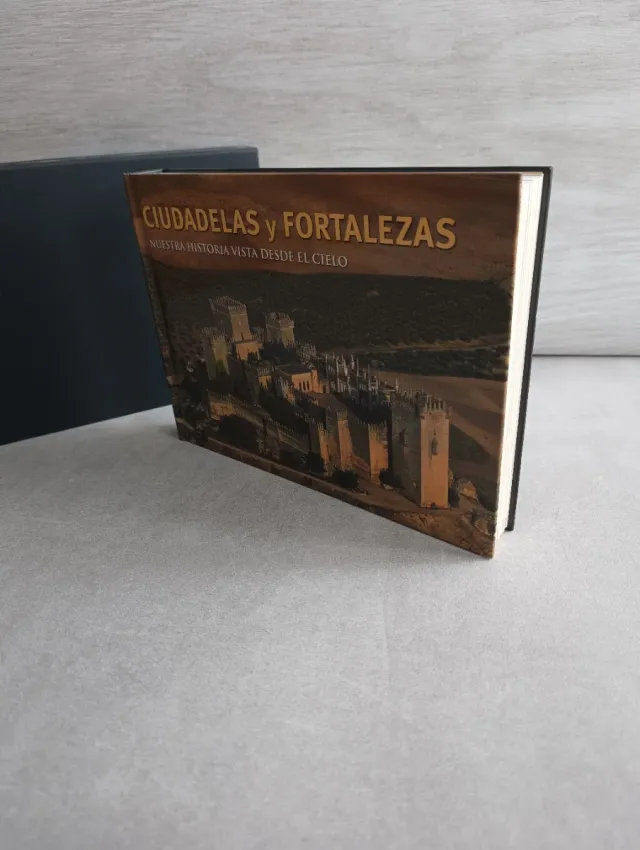 CIUDADELAS Y FORTALEZAS. Henri Stierlin