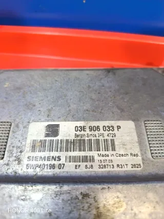 Centralita Motor VAG 03E 906 033 P Siemens