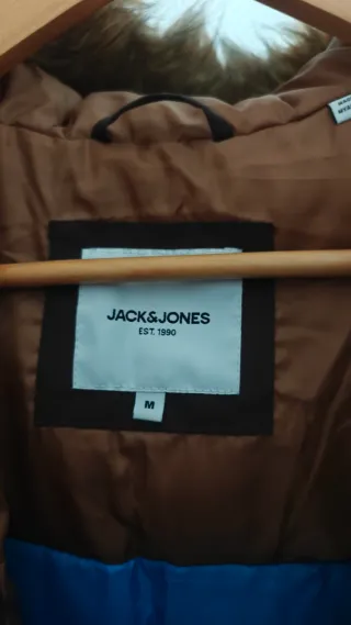 Abrigo Jack & Jones marrón con capucha