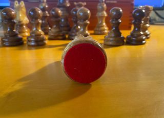 Juego de piezas de ajedrez de alabastro