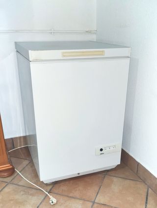 Arcón congelador Zanussi