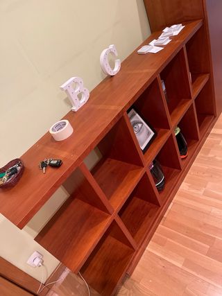 Se regala muebl de comedor demadera solo elprimero