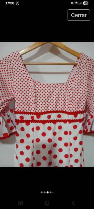 Traje de Flamenca blanco y rojo.