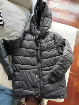 Abrigo acolchado niño negro marca Tenth