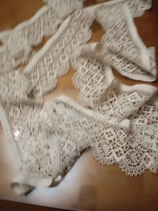 Encaje artesanal antiguo 4,85 por 13