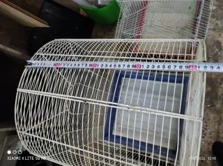 Jaulas para pájaros (varios colores)