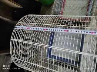 Jaulas para pájaros (varios colores)