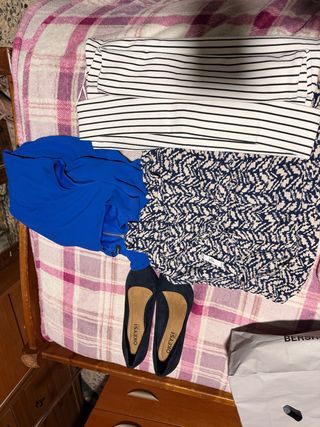 Lote 3 vestidos y tacones T36