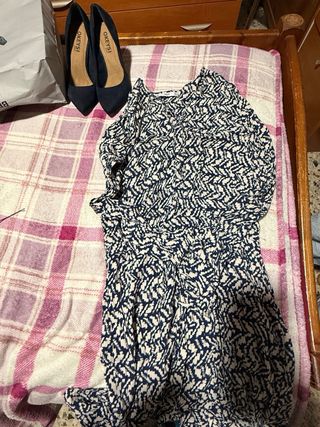 Lote 3 vestidos y tacones T36