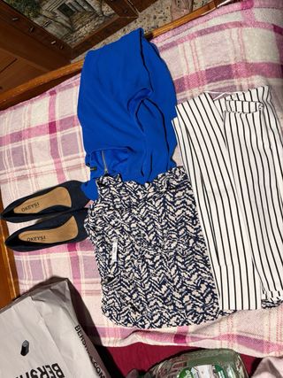 Lote 3 vestidos y tacones T36