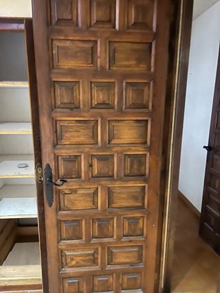 Puertas interiores madera maciza