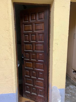 Puertas interiores madera maciza