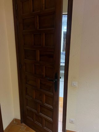 Puertas interiores madera maciza