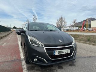 Peugeot 208 2015