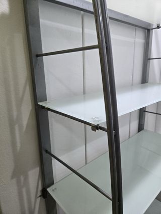 ESTANTERIA METÁLICA