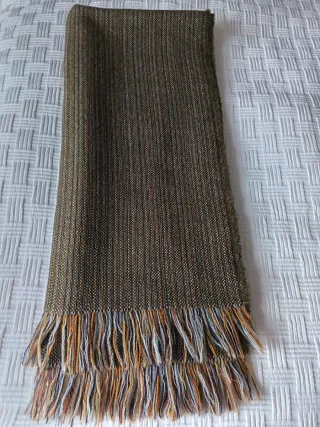 Bufanda hombre. Sin marca ni etiqueta. Nueva.