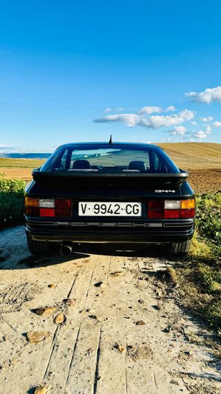 Coche Clasico Porsche 944 año 1983 negro