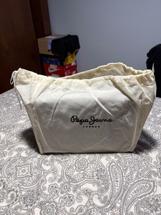 Bolso baúl Pepe Jeans marrón