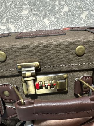 Bolso baúl Pepe Jeans marrón