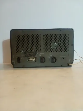 Radio Philips Baquelita Años 50