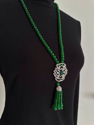 Collar largo cuentas verdes con colgante