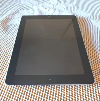 Apple iPad 2 Wi-Fi 32GB Nero,inclusi + 250 eBook,