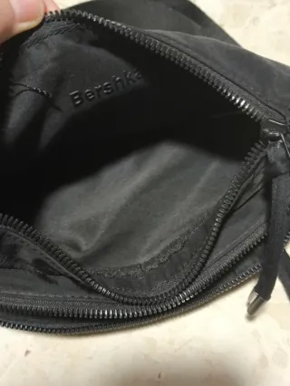 Riñonera negra básica PRECIO NEGOCIABLE