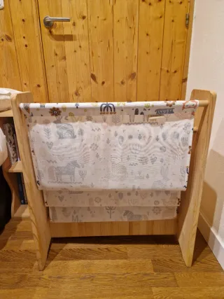 Estantería infantil Montessori