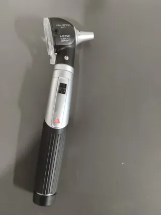 Otoscopio Heine mini 3000