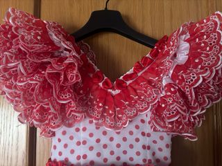 Traje de flamenca rojo y blanco. Talla 6
