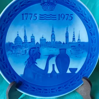 Piatto Royal Copenaghen bicentenario 1775-1975