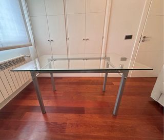 Mesa cristal y metal gris 135x85cm