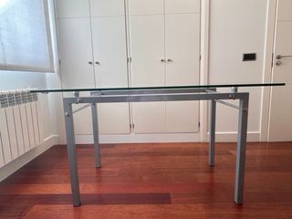 Mesa cristal y metal gris 135x85cm