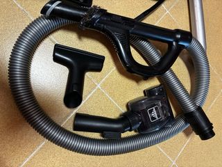 Aspiradora Rowenta X-Trem Cyclonic Roja