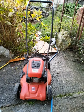 Cortacésped Husqvarna Naranja