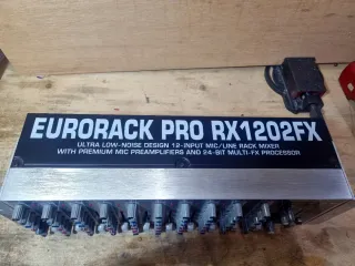 Eurorack Pro RX1202FX Mezclador Rack 12 Entradas